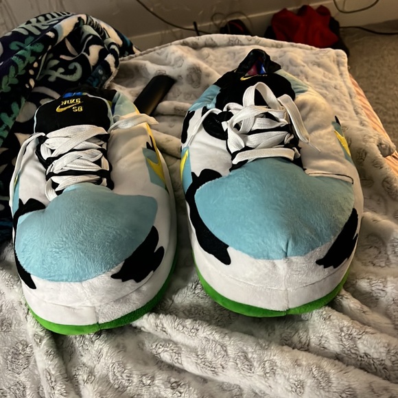 Ben and jerry dunk slippers - Picture 2 of 2